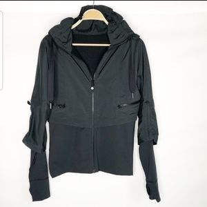 LULULEMON Black Cropped jacket Size 6 like new